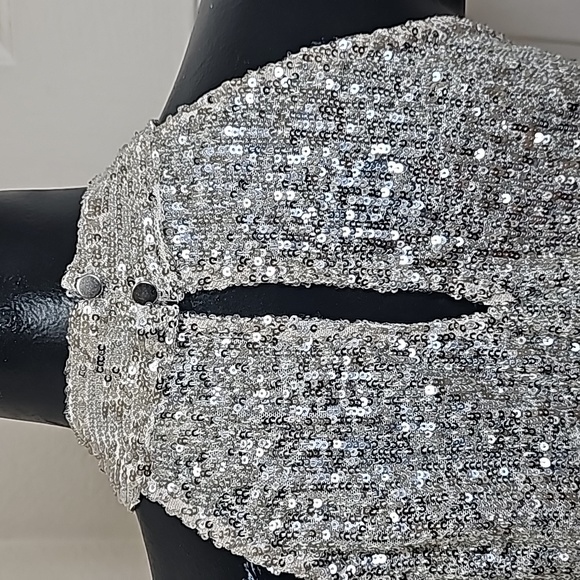 Love on  Hanger Sequin Blouse - Picture 6 of 7